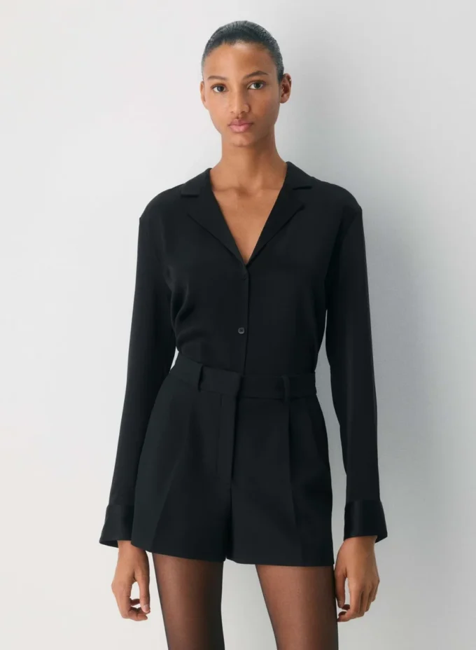 Plissierte Mini-Shorts – (Re)ssential