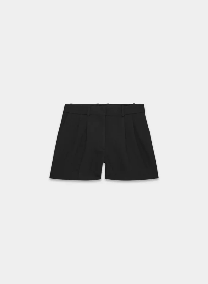 Plissierte Mini-Shorts – (Re)ssential