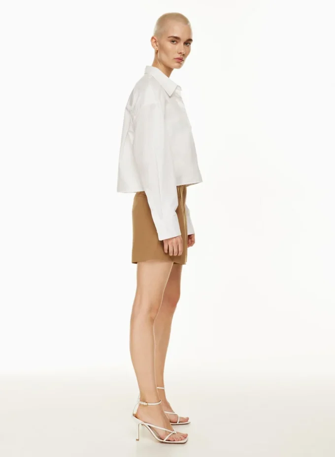 Plissierte Shorts in mittlerer Länge Plissierte Shorts in mittlerer Länge