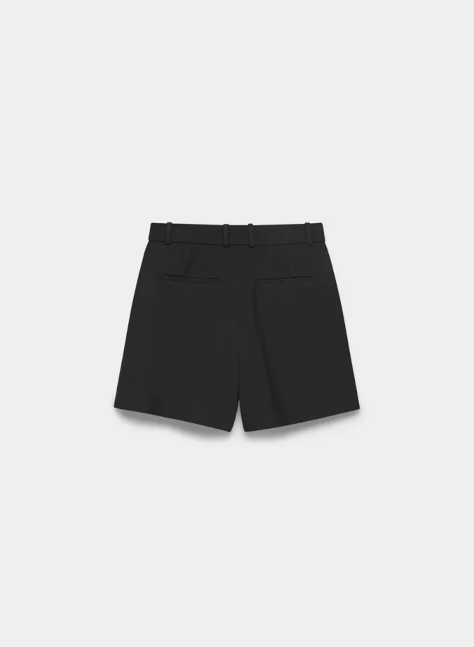 Plissierte Shorts in mittlerer Länge Plissierte Shorts in mittlerer Länge