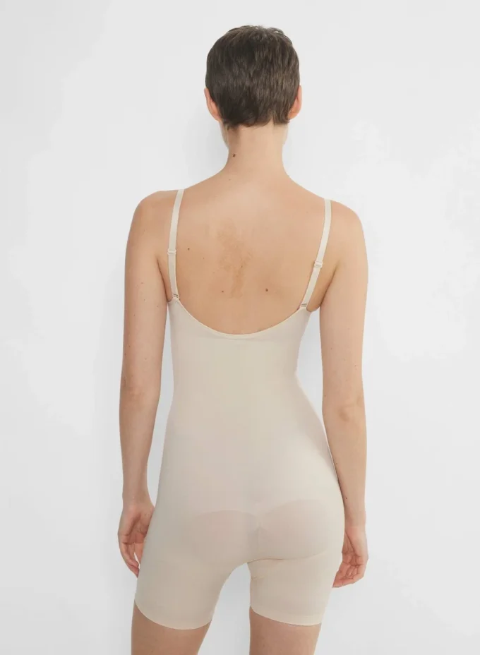 ShapeEnhance™ Nahtloser Body mit mittlerer Beinlänge ShapeEnhance™ Nahtloser Body mit mittlerer Beinlänge