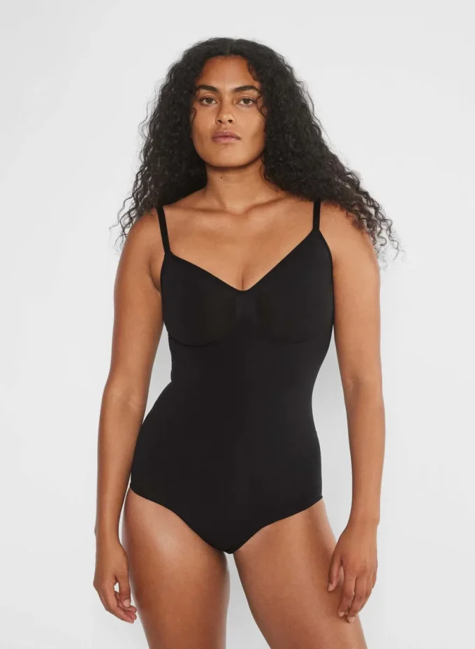 ShapeEnhance™ Nahtloser Body mit vollständiger Gesäßabdeckung ShapeEnhance™ Nahtloser Body mit vollständiger Gesäßabdeckung