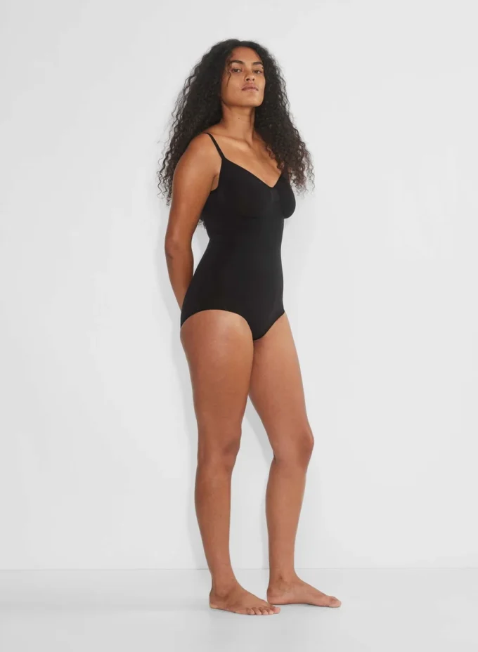 ShapeEnhance™ Nahtloser Body mit vollständiger Gesäßabdeckung ShapeEnhance™ Nahtloser Body mit vollständiger Gesäßabdeckung