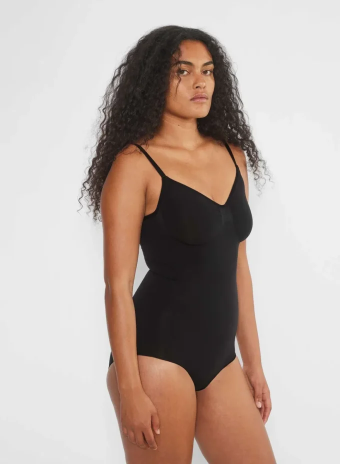 ShapeEnhance™ Nahtloser Body mit vollständiger Gesäßabdeckung ShapeEnhance™ Nahtloser Body mit vollständiger Gesäßabdeckung