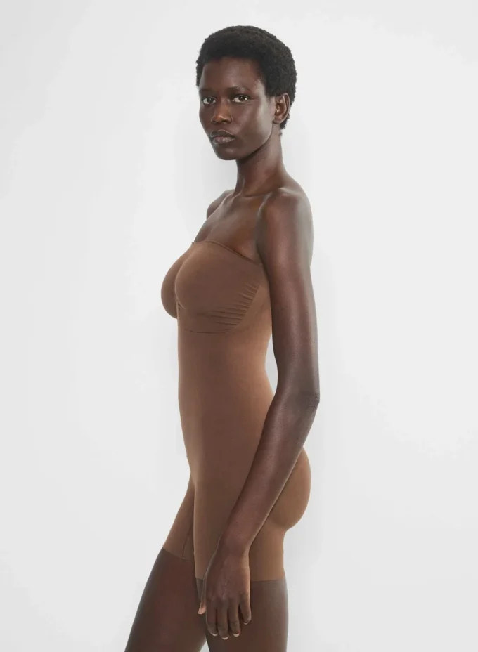 ShapeEnhance™ Trägerloser Romper