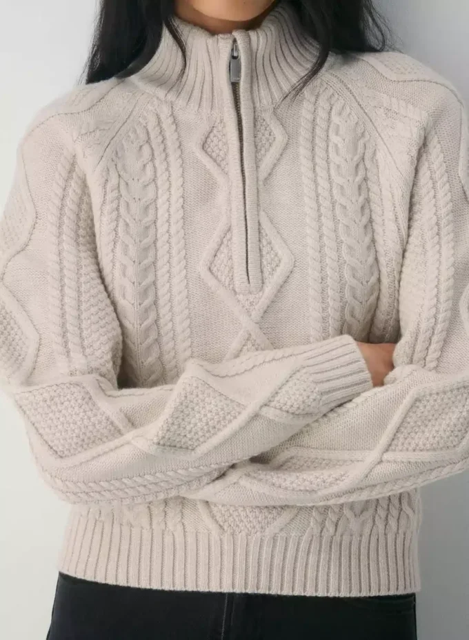 Traditioneller Merinowolle-Pullover mit 1/4-Reißverschluss und hoher Hüfte